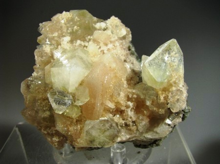 Apophyllite, Stilbite - Poona, India